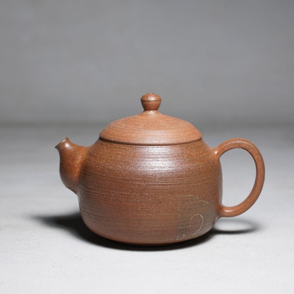 巫彥霖｜灰釉原礦茶壺